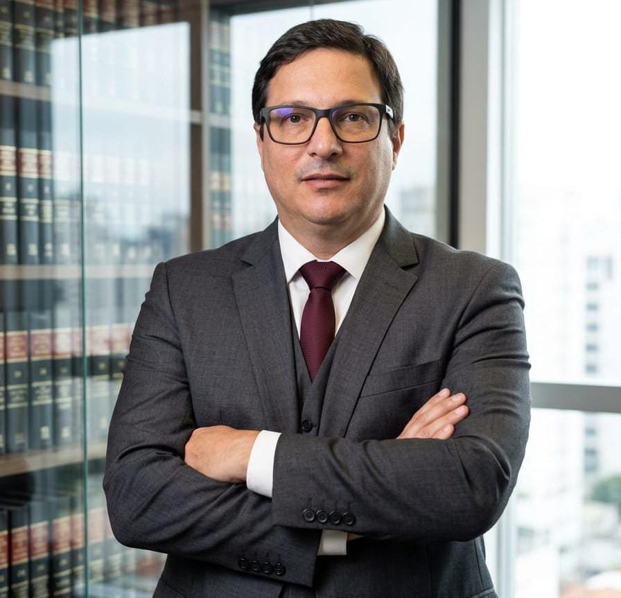 Leonardo Guimarães, advogado, OAB/ES 11.768